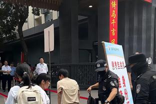 马宁演讲时展示自媒体网暴：所遭受的凌辱，都是你一生意志的起点